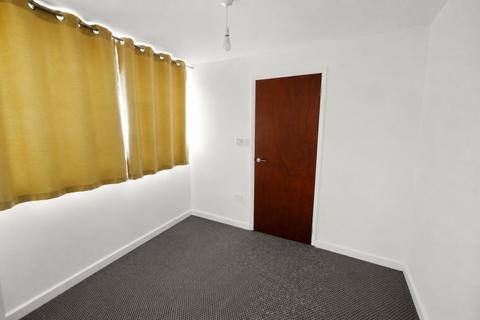 1 bedroom flat to rent, Grafton Street, Newton-Le-Willows, WA12
