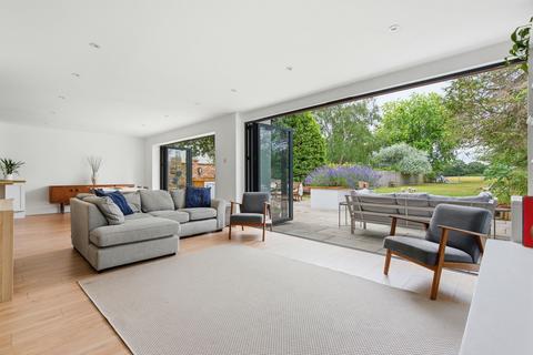 4 bedroom detached house to rent, Lovel Road, Winkfield