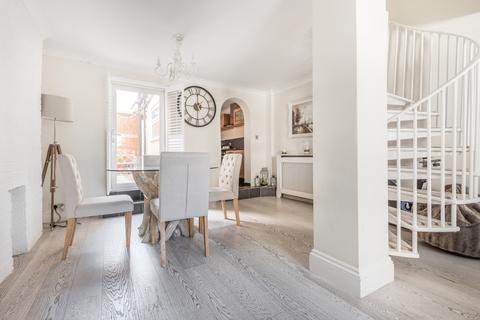 2 bedroom house to rent, Victoria Road, Chislehurst, Kent, BR7