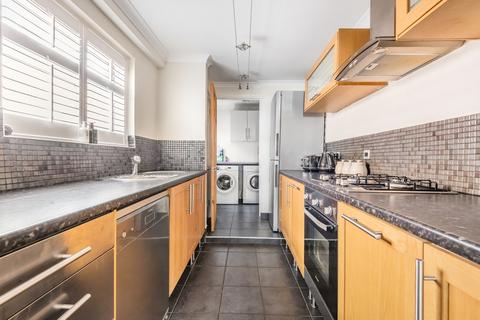 2 bedroom house to rent, Victoria Road, Chislehurst, Kent, BR7