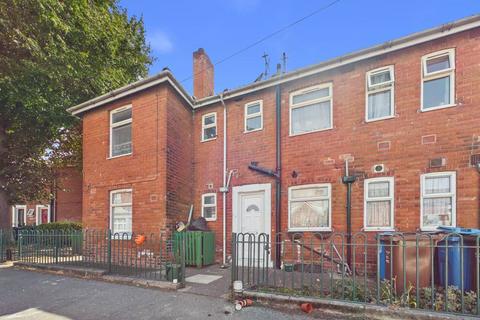 2 bedroom flat for sale, Machell Street, Hull, HU2 8AL