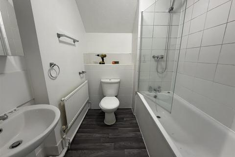1 bedroom apartment to rent, Swallow court, 2 Swan Drive, Colindale