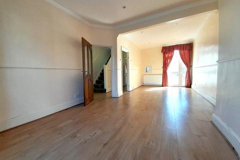 3 bedroom terraced house for sale, Byron Road, Wealdstone, HA3