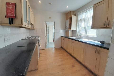3 bedroom terraced house for sale, Byron Road, Wealdstone, HA3