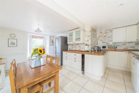 4 bedroom detached house for sale, Abbey Close, Jedburgh TD8