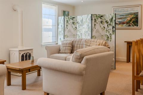 4 bedroom detached house for sale, Abbey Close, Jedburgh TD8