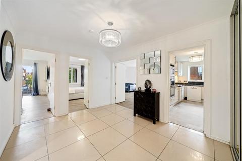 2 bedroom apartment for sale, Blyth Road, Bromley, BR1