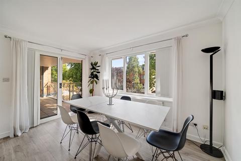 2 bedroom apartment for sale, Blyth Road, Bromley, BR1