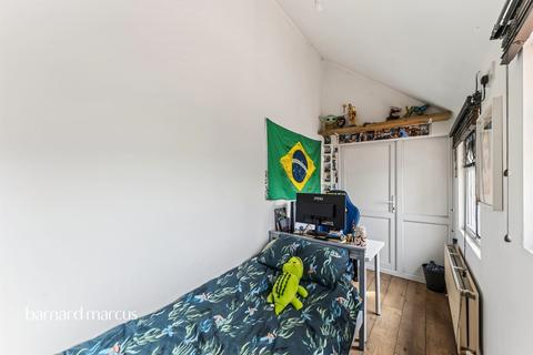 undefined, Barnfield Avenue, Mitcham