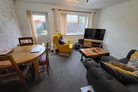 2 bedroom terraced house to rent, Palmers Leaze, Bradley Stoke, BRISTOL