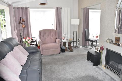 2 bedroom park home for sale, Palace Road Residential Park, Ripon