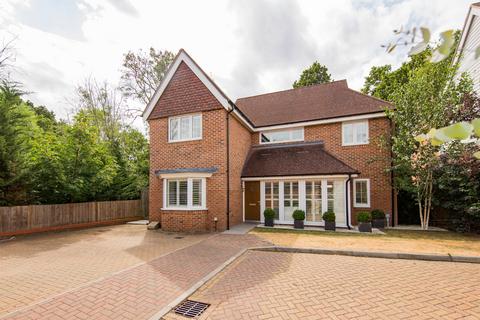 4 bedroom detached house for sale, Taylor Close, Tonbridge