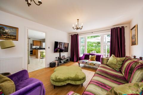 4 bedroom detached house for sale, Taylor Close, Tonbridge