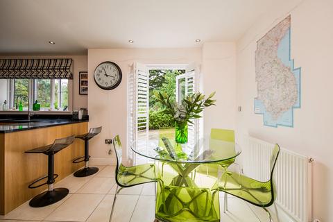 4 bedroom detached house for sale, Taylor Close, Tonbridge