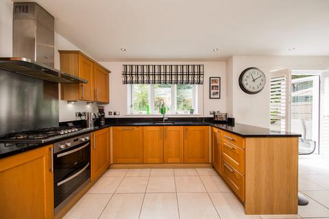 4 bedroom detached house for sale, Taylor Close, Tonbridge