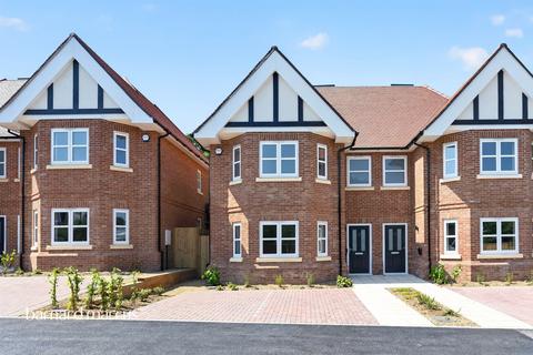 4 bedroom semi-detached house for sale, Brunswick Close, Ruden Way, Epsom