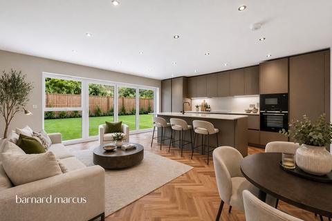 4 bedroom semi-detached house for sale, Brunswick Close, Ruden Way, Epsom
