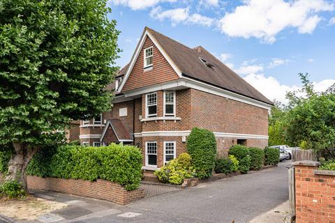Park Rise, Hill Rise Court Park Rise, KT22
