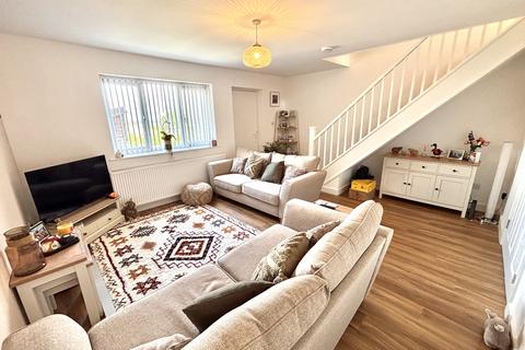 2 bedroom house to rent, Gleadless Mount, Sheffield, S12