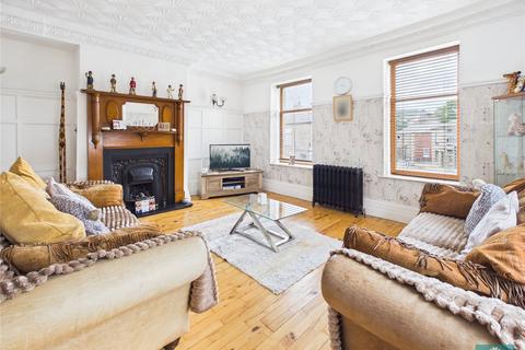 3 bedroom end of terrace house for sale, Siddall St, Oldham OL2