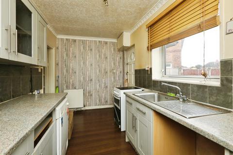 3 bedroom semi-detached house for sale, Suffolk Road, Bircotes, DONCASTER