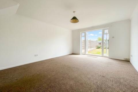 2 bedroom terraced house to rent, London Row, Arlesey, SG15