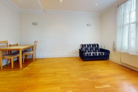 2 bedroom flat to rent, Kemsing Road, London, SE10