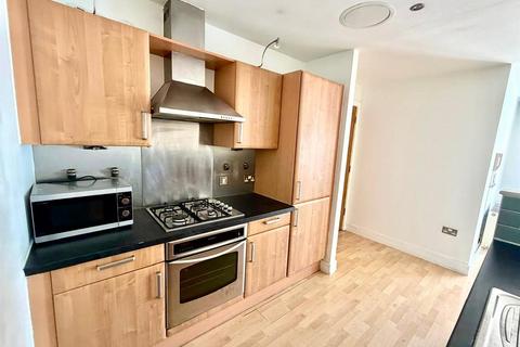 2 bedroom apartment for sale, Bowman Lane, Leeds
