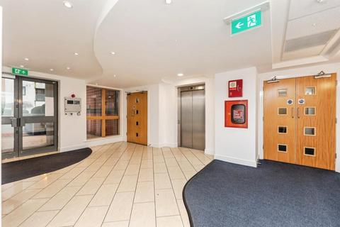 2 bedroom apartment for sale, Bowman Lane, Leeds