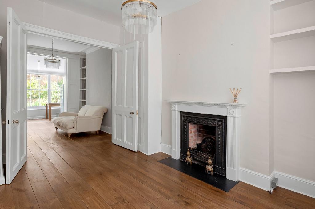 Apartment in London - View 3