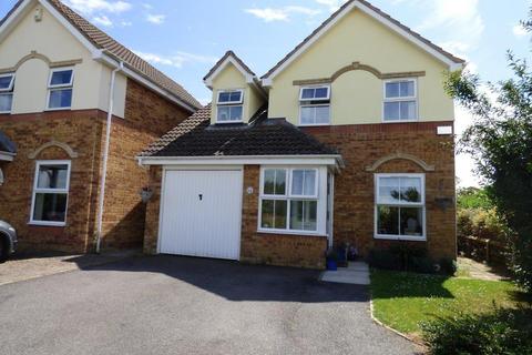 3 bedroom detached house to rent, Camelia Close, Littlehampton BN17