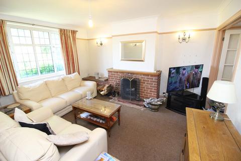 4 bedroom semi-detached house for sale, Tudor Avenue, Worcester Park KT4