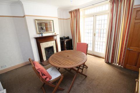 4 bedroom semi-detached house for sale, Tudor Avenue, Worcester Park KT4