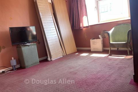 3 bedroom semi-detached house for sale, Edward Road, Romford, Essex