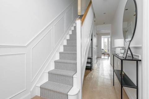 4 bedroom house to rent, MacMath Gait, Mortonhall, Edinburgh
