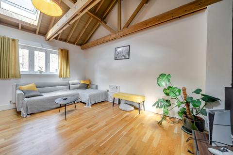 2 bedroom apartment for sale, Gautrey Road, London