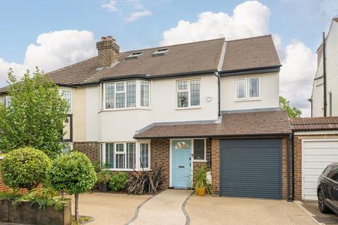 undefined, Vincent Road, Isleworth TW7