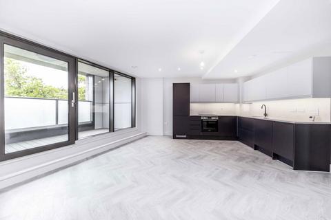 2 bedroom flat to rent, Coombe Road, Kingston Upon Thames KT2