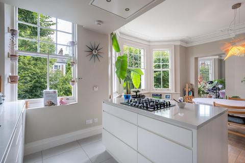 4 bedroom flat for sale, Abbey Road, London NW8