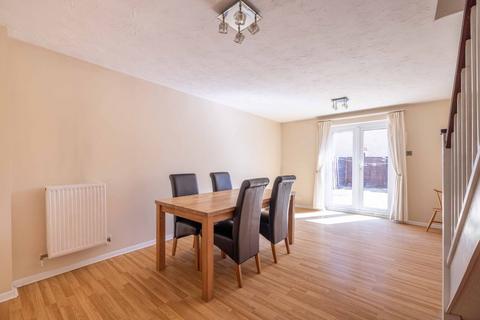 2 bedroom end of terrace house for sale, Molyns Mews, Cippenham SL1