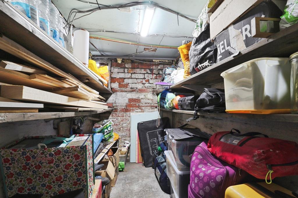 Utility room, utility