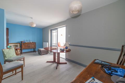 3 bedroom semi-detached house for sale, Attlee Avenue, Aylesham, Canterbury, Kent, CT3