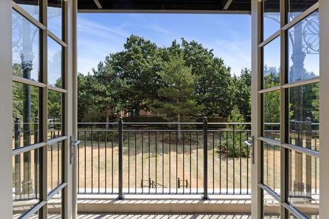 2 bedroom flat for sale, King John Square, Englefield Green, Egham, Surrey TW20