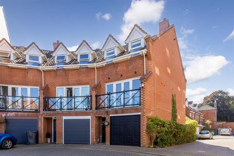 1 bedroom in a house share to rent, Old Laundry Court, Norwich