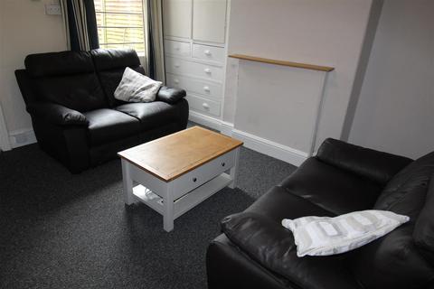 4 bedroom terraced house to rent, Monks Road, Coventry