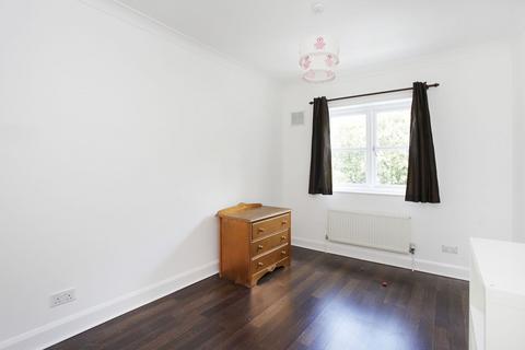 2 bedroom flat to rent, Alexandra Road, Swiss Cottage, London, NW8