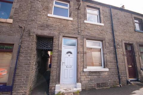 2 bedroom house to rent, London Road, Buxton