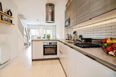 3 bedroom terraced house for sale, Oldfield Road, Salford M5