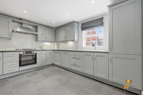2 bedroom flat for sale, Kipling Close, Brentwood CM14