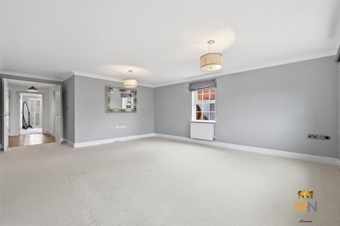 2 bedroom flat for sale, Kipling Close, Brentwood CM14